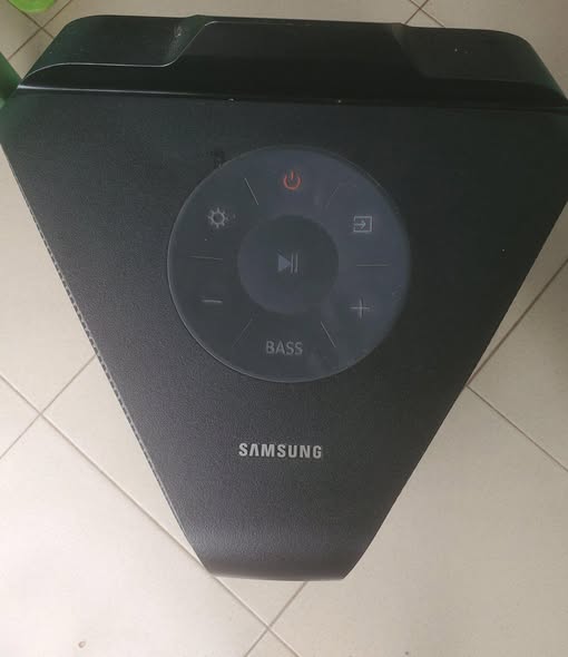 A picture of Samsung Sound Tower Very powerful Samsung MX T50 500watts