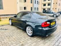 A picture of BMW SERIES 3