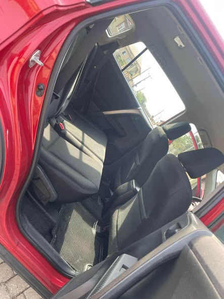 A picture of Toyota RAV4 2016