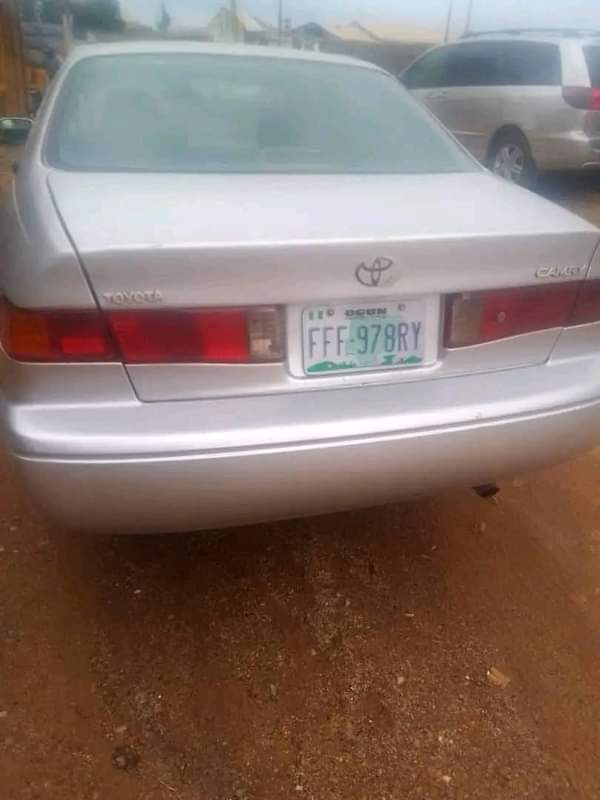 A picture of Toyota Camry evilop is available with good condition engine and