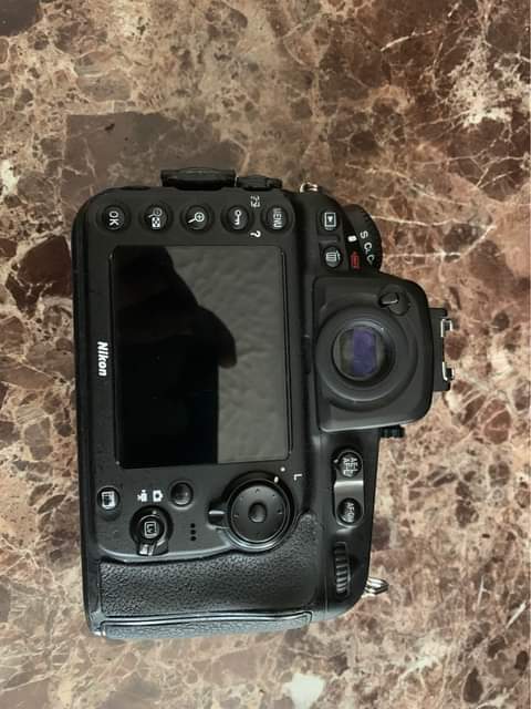 nikon