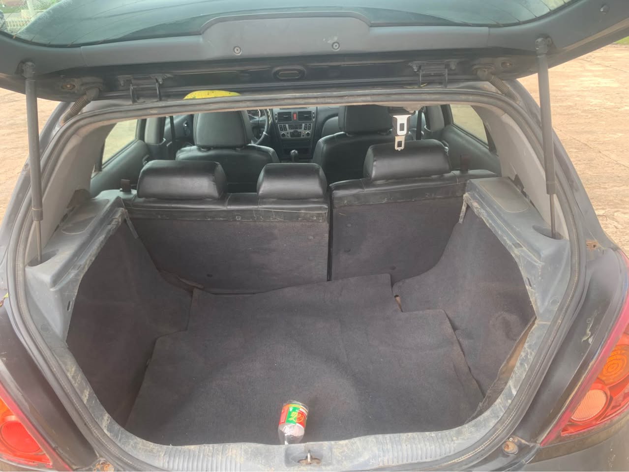A picture of Nissan almera