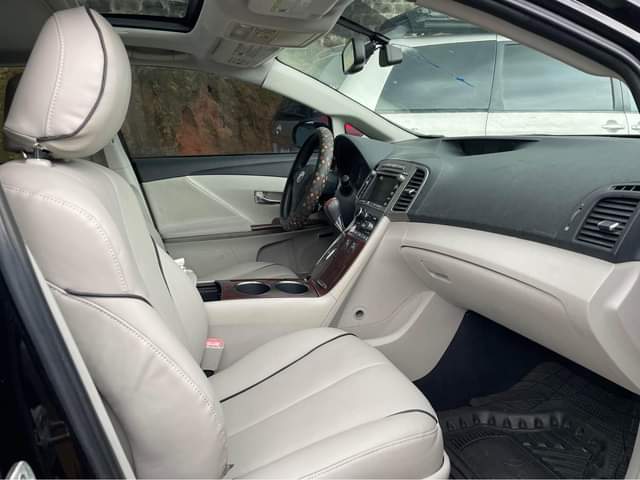 A picture of Naija used 2011 Toyota Venza XLE