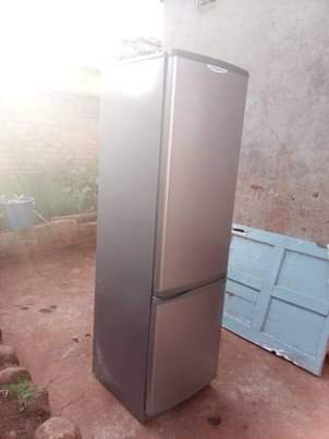 classifieds/fridges