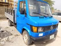 A picture of Mercedes Benz Truck for sale clean body and interior Sound