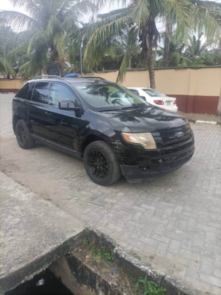 A picture of Ford edge 2009 6 cylinder Last price 3 2 This