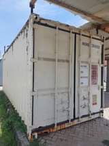 A picture of Kontena 20ft nauza million 4 maongezi yapo full documents piga