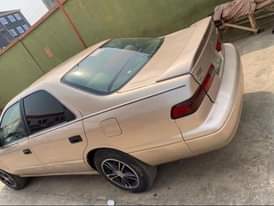 A picture of TOYOTA CAMRY