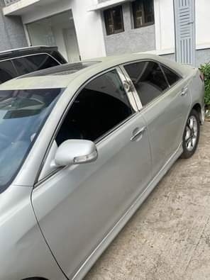 A picture of Clean 08 Camry sports V6 untempered engine in the city
