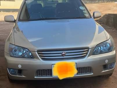 used toyota altezza