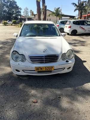 classifieds/cars mercedes