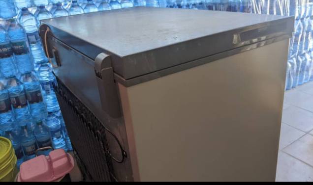 A picture of Nauza freezer aina kipengele fanya kuwai nipo mbagala kizuiani inauzwa