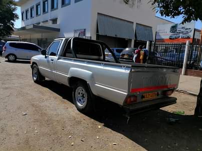 used toyota hilux