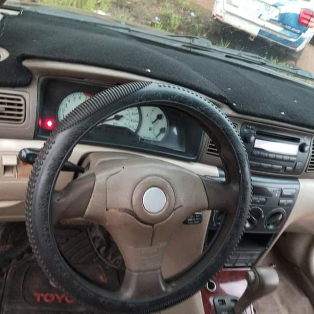 A picture of 2003 Toyota Corolla