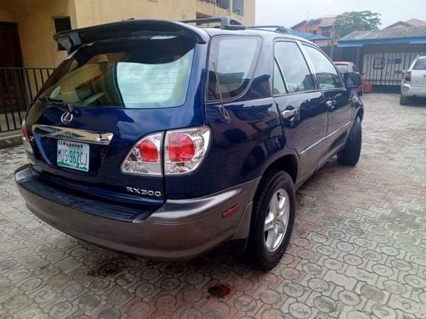 A picture of SLIGHTLY USED LEXUS RX300 full option PRICE 4 5M SLIGHTLY