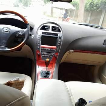 A picture of Toyota Lexus ES 350