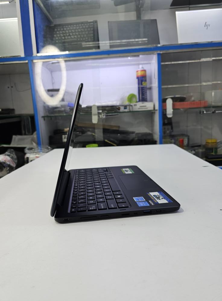 A picture of Asus Laptop