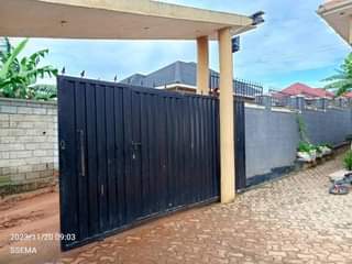 A picture of House
