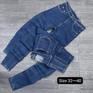 A picture of Jeans original availabla Price 22000 0654810042
