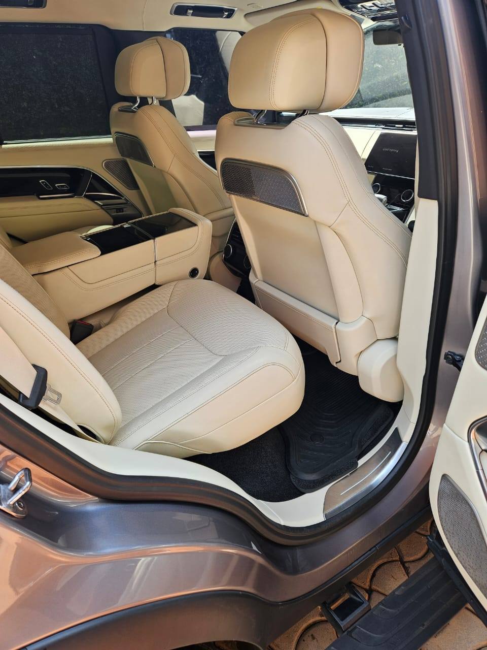 A picture of Range Rover vougue