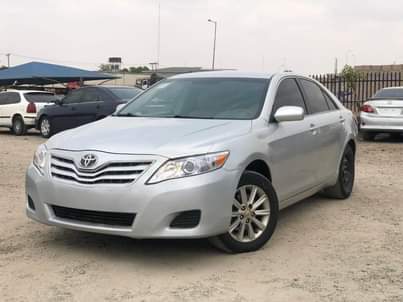 A picture of Toyota Camry LE 2010 model