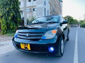 A picture of Toyota ist for sale