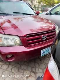 A picture of TOYOTA HIGHLANDER