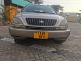 A picture of Harrier Old Model Year 2001 Cc 3000 6vvti Km 200k