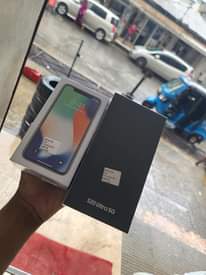 A picture of Samsung Galaxy S20 Ultrq