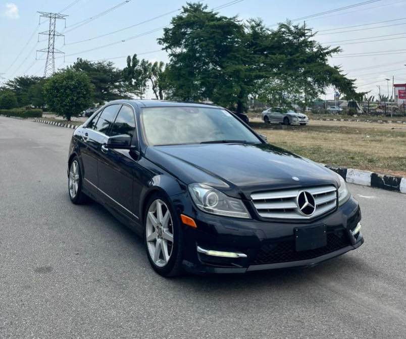 A picture of 2013 Mercedes Benz C350 Sport foreign used 15 9m