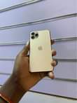 A picture of iPhone 11 Pro 64gb Uk used and clean Battery health
