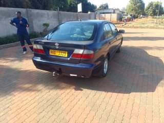 nissan almera