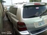 A picture of Toyota Highlander 2003 model