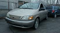 A picture of TOYOTA Sienna le 2005 Model Available First body noting to