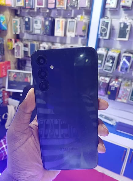 A picture of Samsung galaxy A 24 5g 128gb