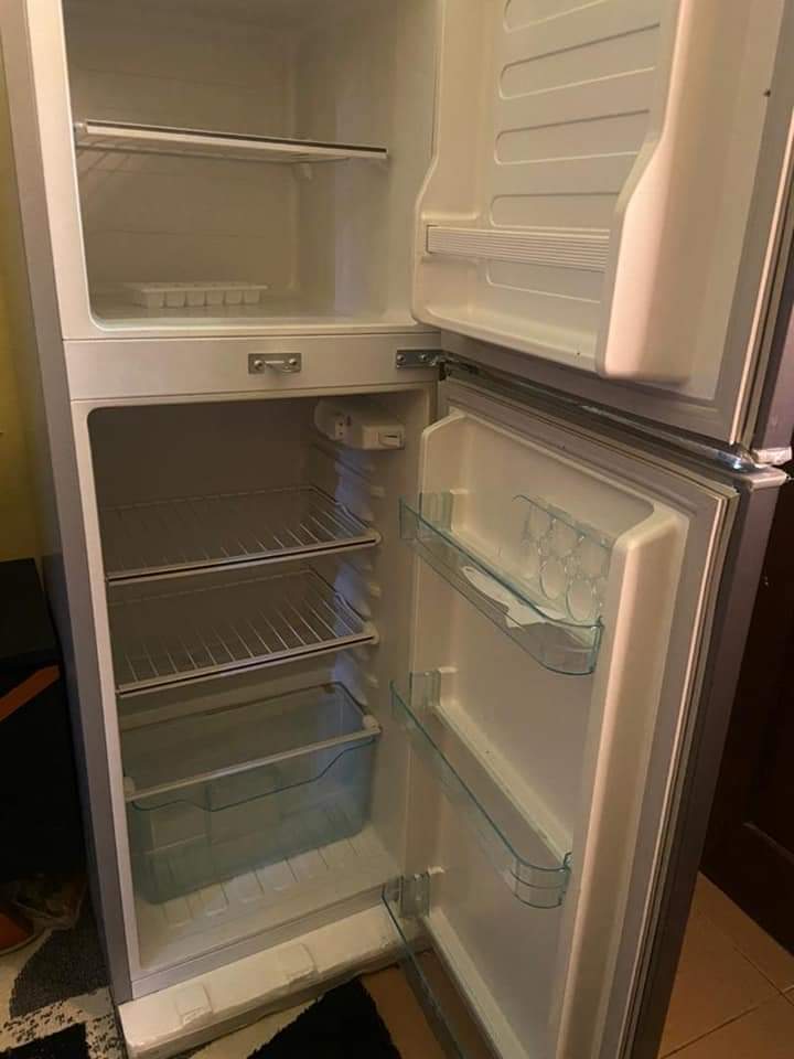 A picture of FRIJI ZURI BEI YA CHINI