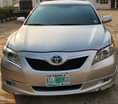A picture of Toyota Camry sport 07
