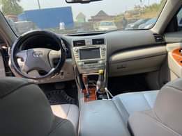 A picture of TOYOTA CAMRY XLE 2009 FIRST REGISTRATION LEATHER SEATS REVERSE CAMERA