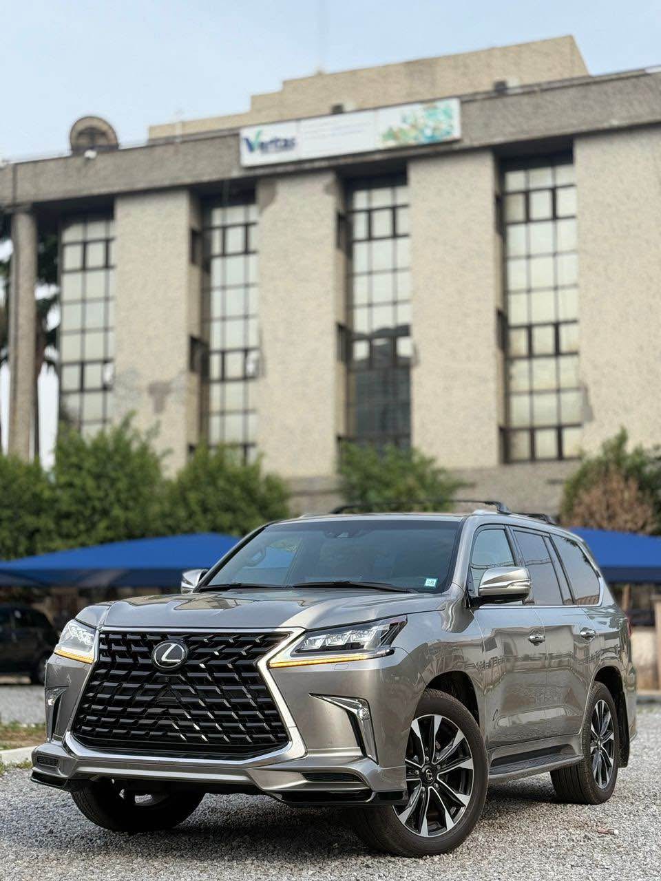 A picture of Foreign used 2021 Model Lexus LX570 Custom Duty Price 160