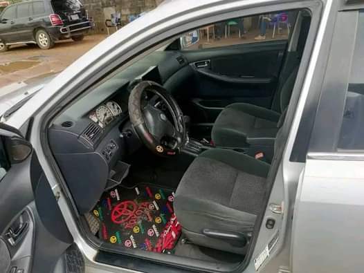 A picture of Highest grade Toyota Corolla SE 07 model Everything is intact