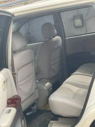 A picture of EXTREMLY CLEAN TOYOTA HIGHLANDER FIRST BODY PAN 2006 MODEL GOING