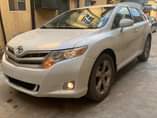 A picture of 2011 Venza few months used registered last year September leather