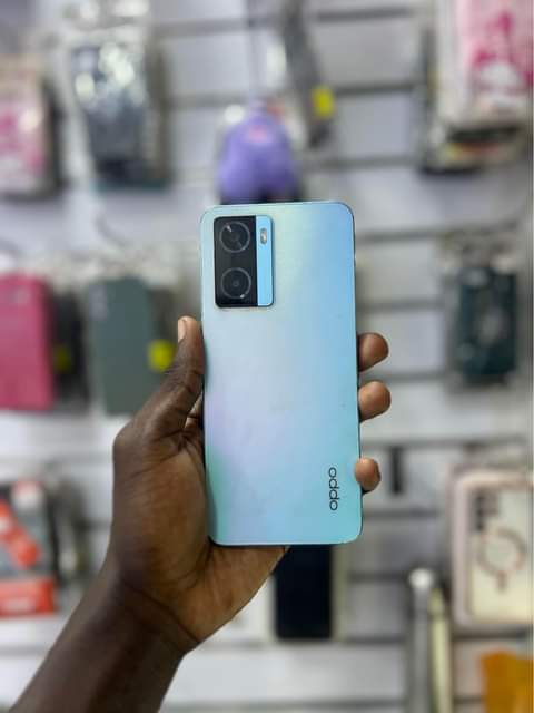 A picture of Oppo A77 128gb 8gb ram best camera strong battery at