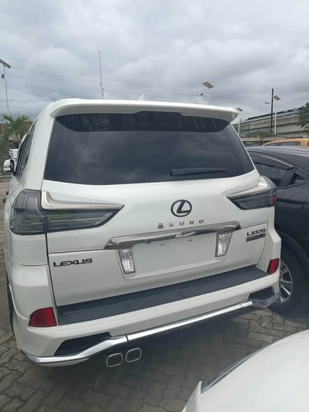 A picture of BRAND NEW LEXUS LX570