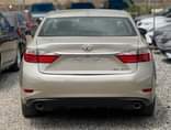 A picture of LEXUS ES 350 Keyless Fullest Option Year 2013 Model Status