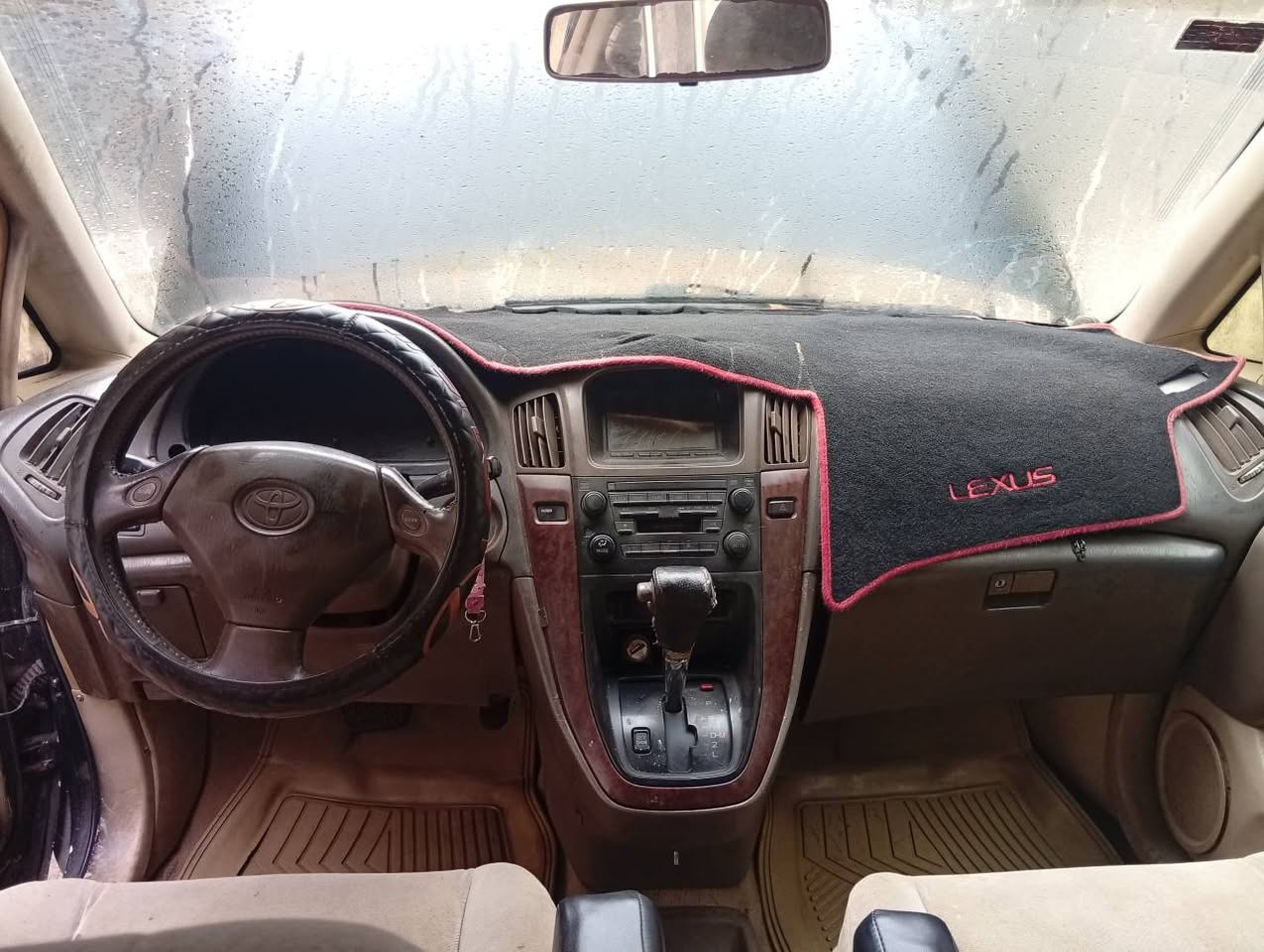 A picture of Lexus 09011850448