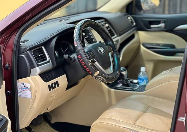 A picture of Few months registered 2015 facelift to 2018 pure first body