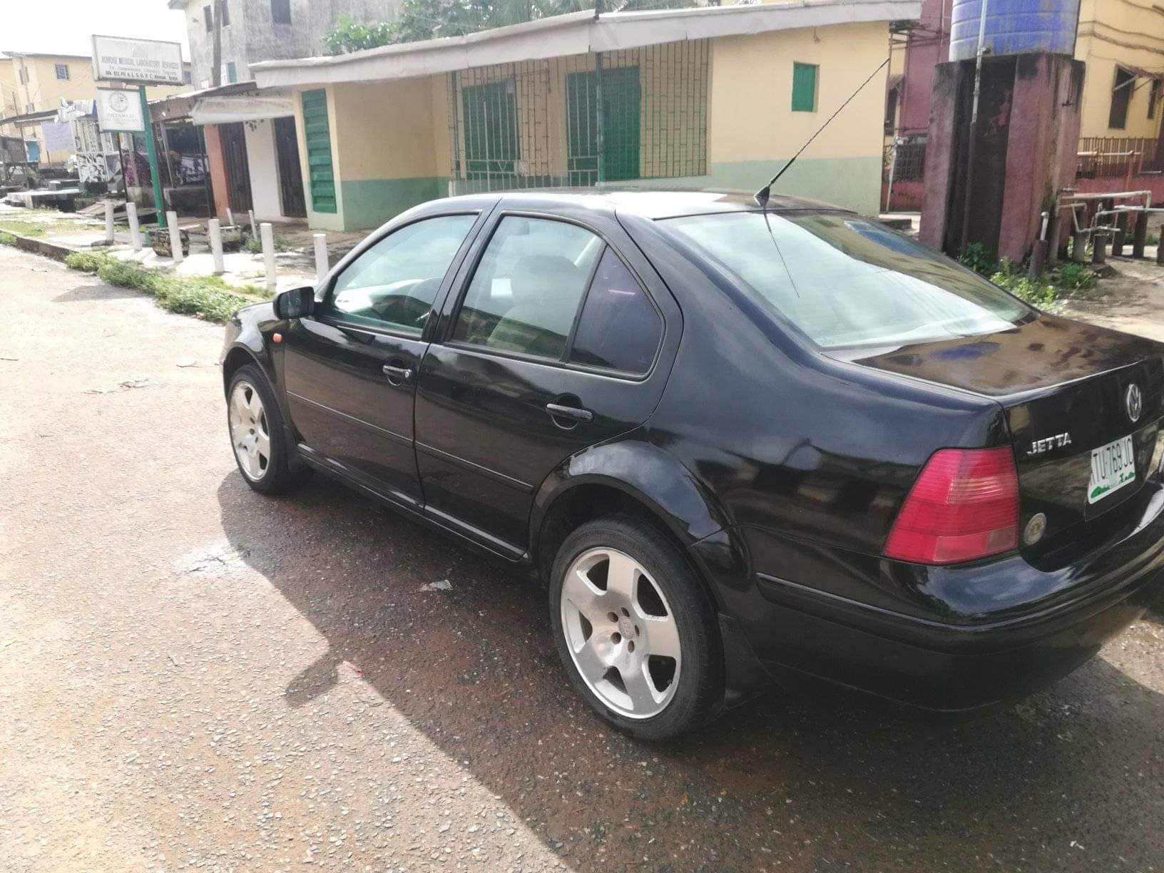 A picture of The Volkswagen Jetta TDI 2004