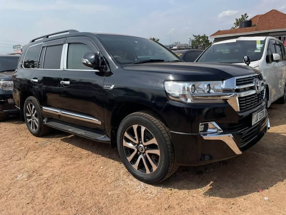 A picture of Land Cruiser V8 ZX At 160m