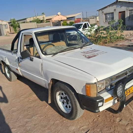 used toyota hilux